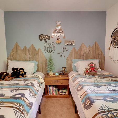 Cozy Whittier Home With Fire Pits Less Than 15 Mi To Hiking! Bagian luar foto