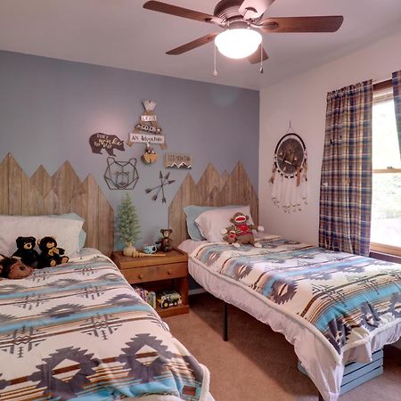 Cozy Whittier Home With Fire Pits Less Than 15 Mi To Hiking! Bagian luar foto