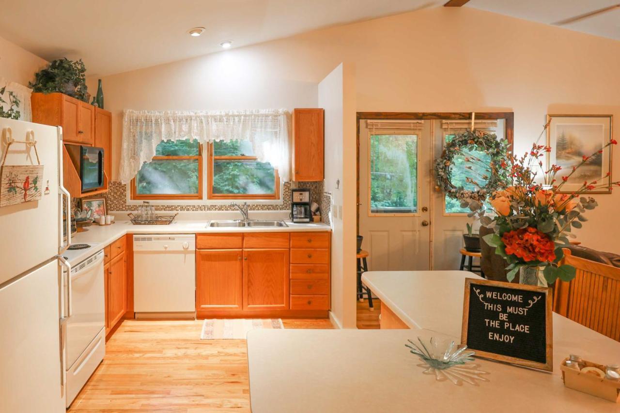 Cozy Whittier Home With Fire Pits Less Than 15 Mi To Hiking! Bagian luar foto