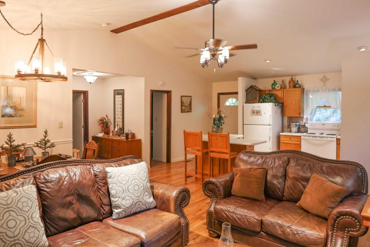 Cozy Whittier Home With Fire Pits Less Than 15 Mi To Hiking! Bagian luar foto
