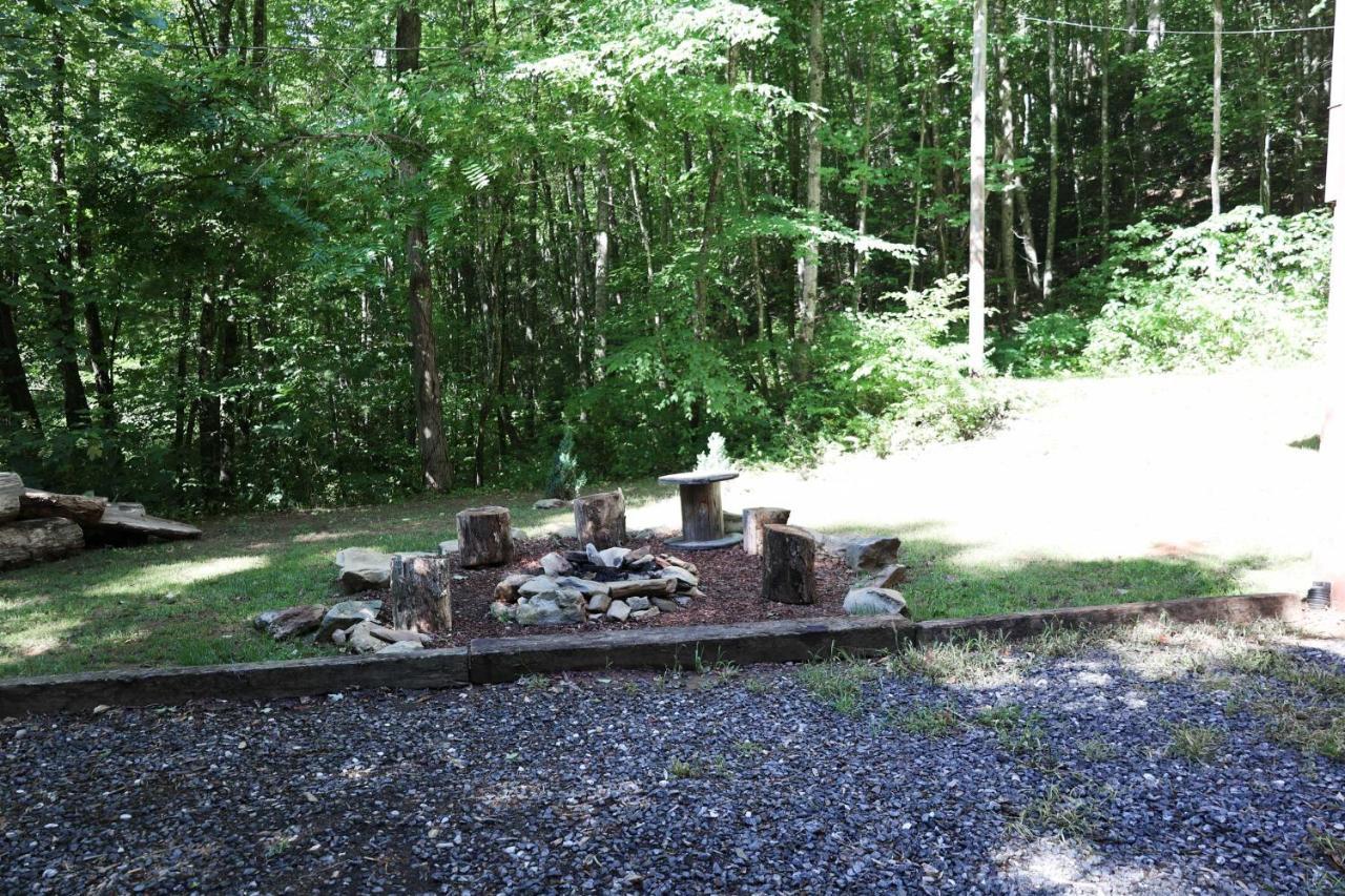 Cozy Whittier Home With Fire Pits Less Than 15 Mi To Hiking! Bagian luar foto