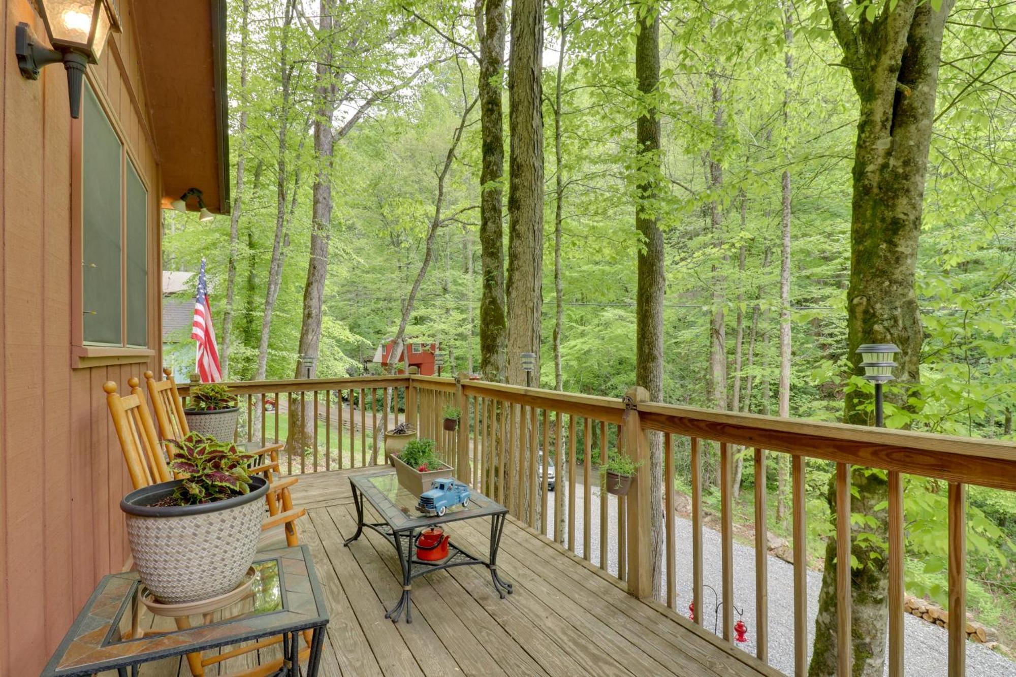 Cozy Whittier Home With Fire Pits Less Than 15 Mi To Hiking! Bagian luar foto
